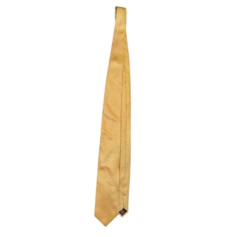 Croft & Barrow Gold Tie 100% Satin Finish Tie - Picture 2 of 4